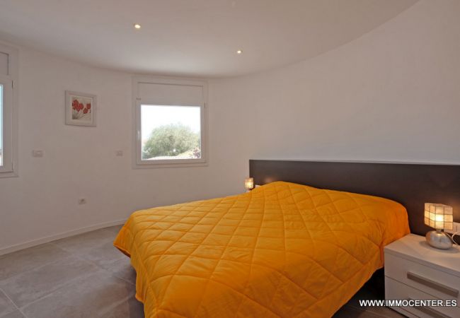 Villa in Empuriabrava - LV04 FRESER