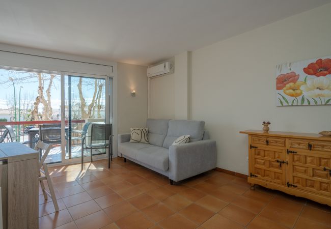 Ferienwohnung in Empuriabrava - ILA30 POBLAT TIPIC