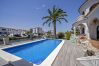 Villa in Empuriabrava - LV28 CAP RAS