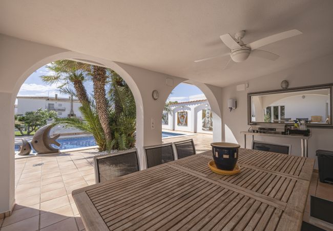 Villa in Empuriabrava - LV34 carmenço