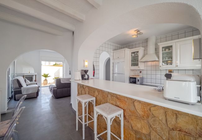 Villa in Empuriabrava - LV33 EMPURIES C