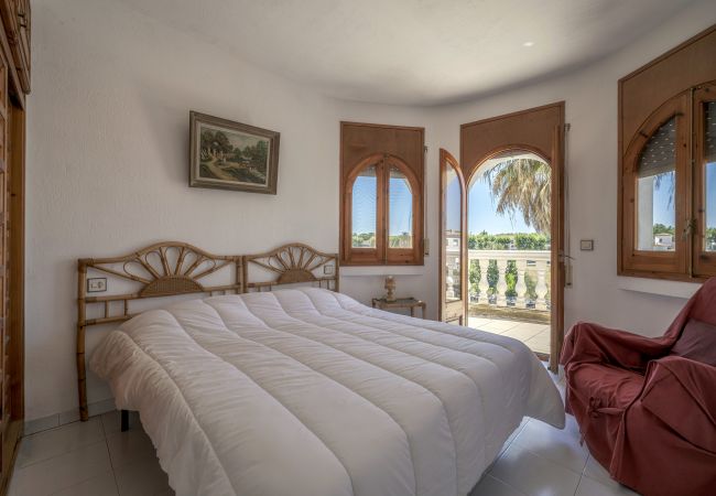 Villa in Empuriabrava - LV10 ALBERES