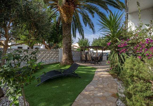 Ferienhaus in Empuriabrava - LV31 ALBERES 62B