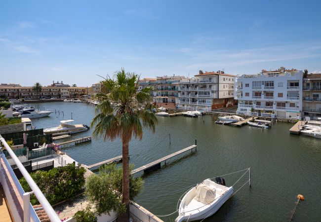 Stadthaus in Empuriabrava - LV40 PORT EMPORDA