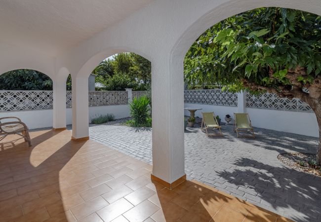 Villa in Empuriabrava - ILH03 MONTSENY