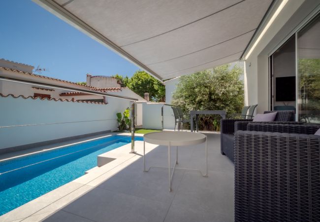 Villa in Empuriabrava - ILH03 MONTSENY