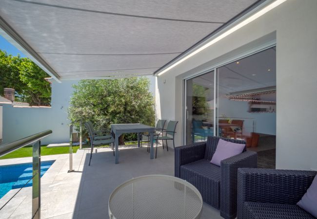 Villa in Empuriabrava - ILH03 MONTSENY