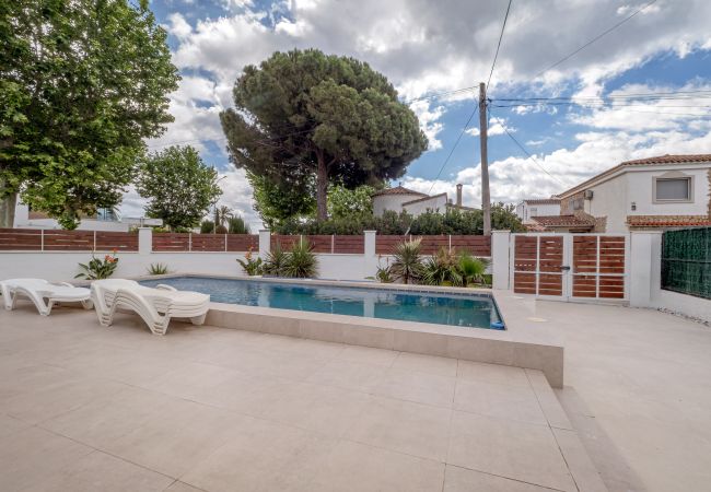 Ferienhaus in Empuriabrava - ILV01 MONTGRI