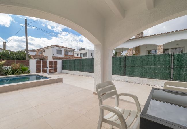 Ferienhaus in Empuriabrava - ILV01 MONTGRI