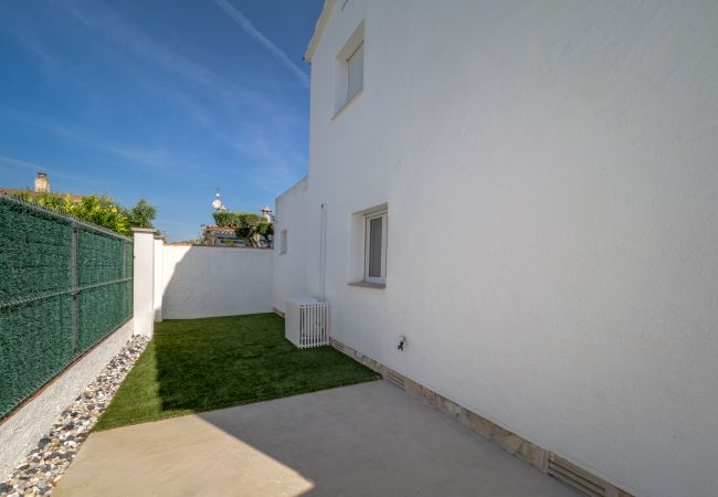 Ferienhaus in Empuriabrava - ILV01 MONTGRI