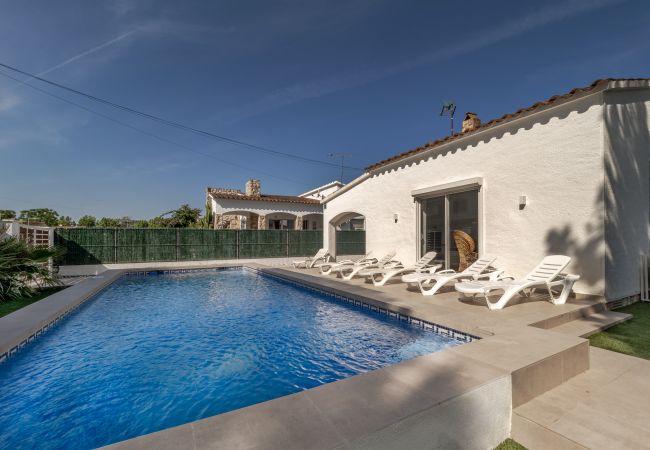 Ferienhaus in Empuriabrava - ILV01 MONTGRI