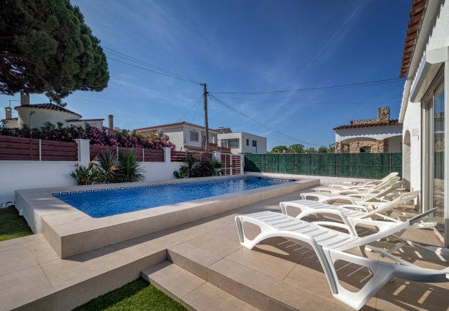 Ferienhaus in Empuriabrava - ILV01 MONTGRI