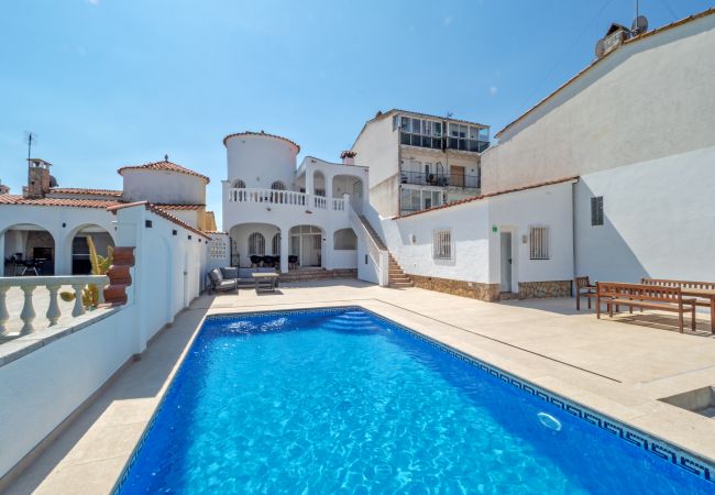 Ferienhaus in Empuriabrava - LV14 FRANCOLI