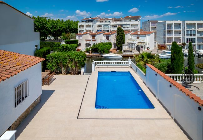 Ferienhaus in Empuriabrava - LV14 FRANCOLI
