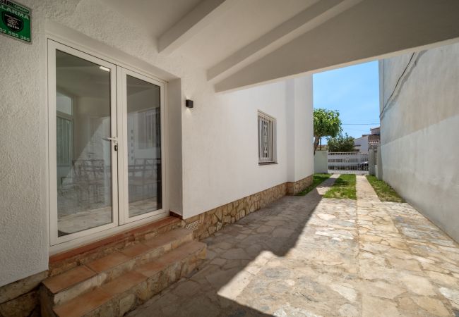Ferienhaus in Empuriabrava - LV14 FRANCOLI