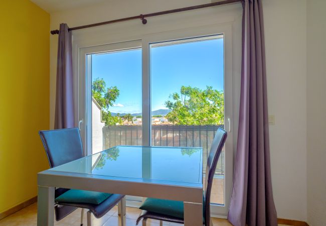 Ferienwohnung in Empuriabrava - ILA33 ALBERES PORT MISTRAL