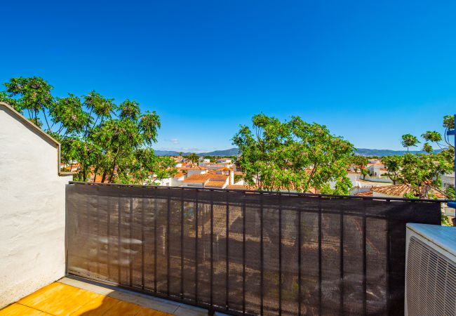 Ferienwohnung in Empuriabrava - ILA33 ALBERES PORT MISTRAL