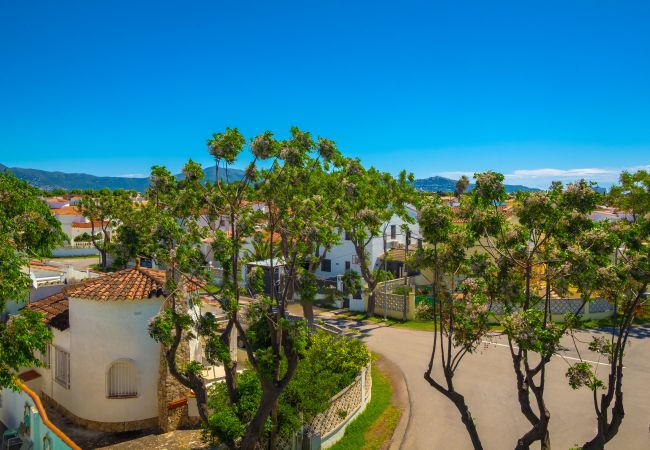 Ferienwohnung in Empuriabrava - ILA33 ALBERES PORT MISTRAL