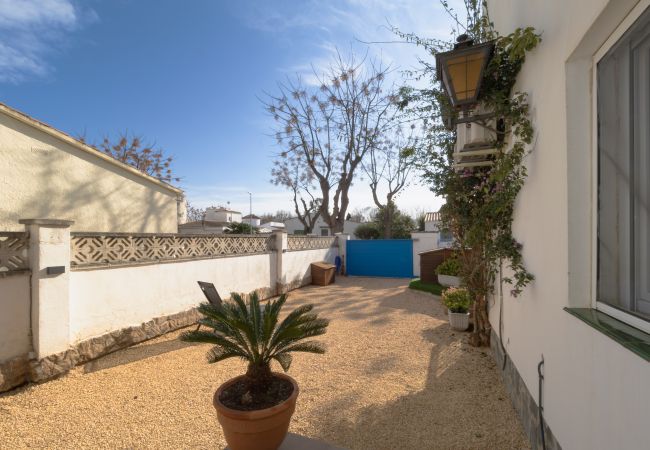 Ferienhaus in Empuriabrava - ILV03 MONTSENY